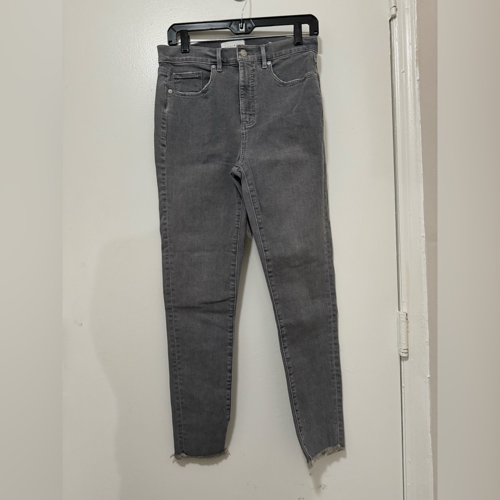 Women’s - Loft Gray Cutoff Ankle Jeans - 28 / 9